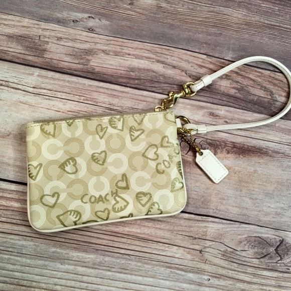 Coach Wristlet in Cream, White and Gold with Hearts - Picture 4 of 8